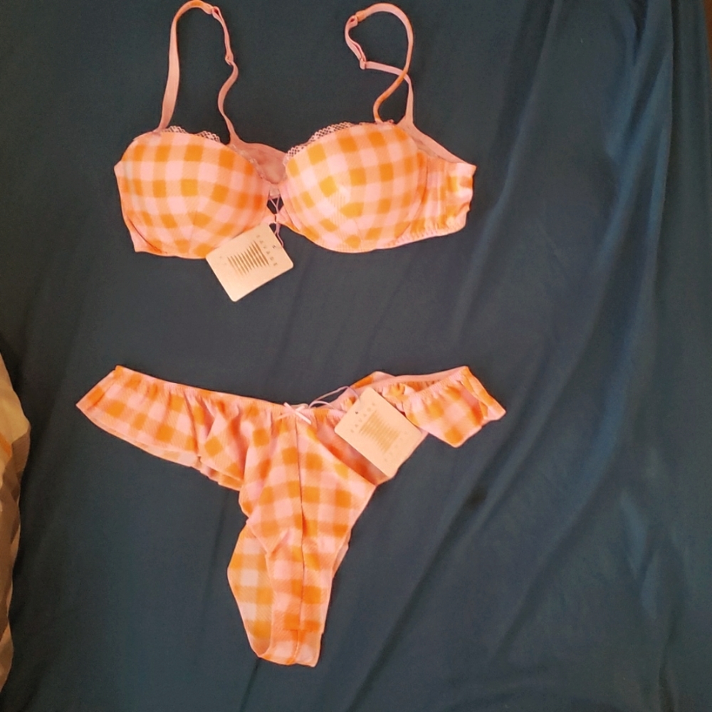 Savage x fenty gingham remix bra 38 c large ruffle thong